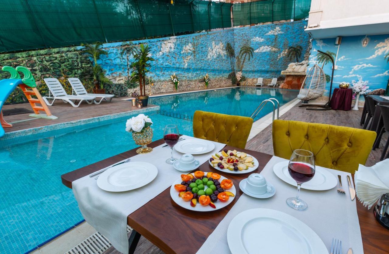 Arezzo Deluxe Otel Trabzon Esterno foto